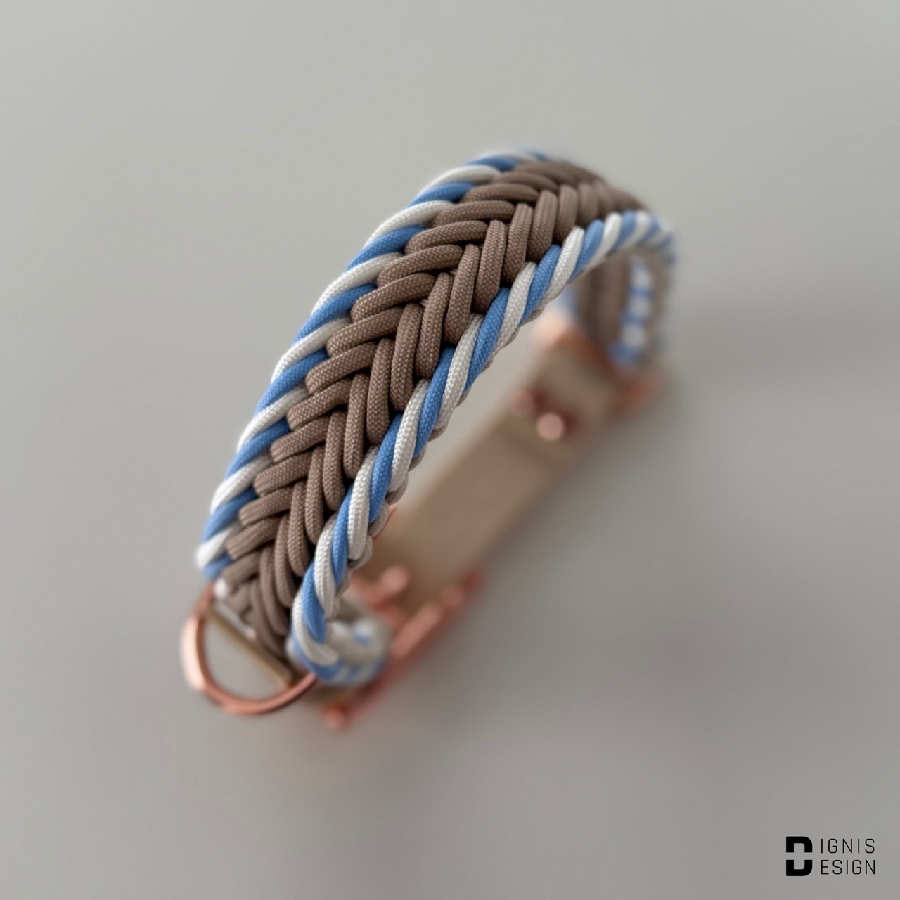 obroża z paracordu - breeze; dignis design; paracord; obroża pleciona; akcesoria dla psów