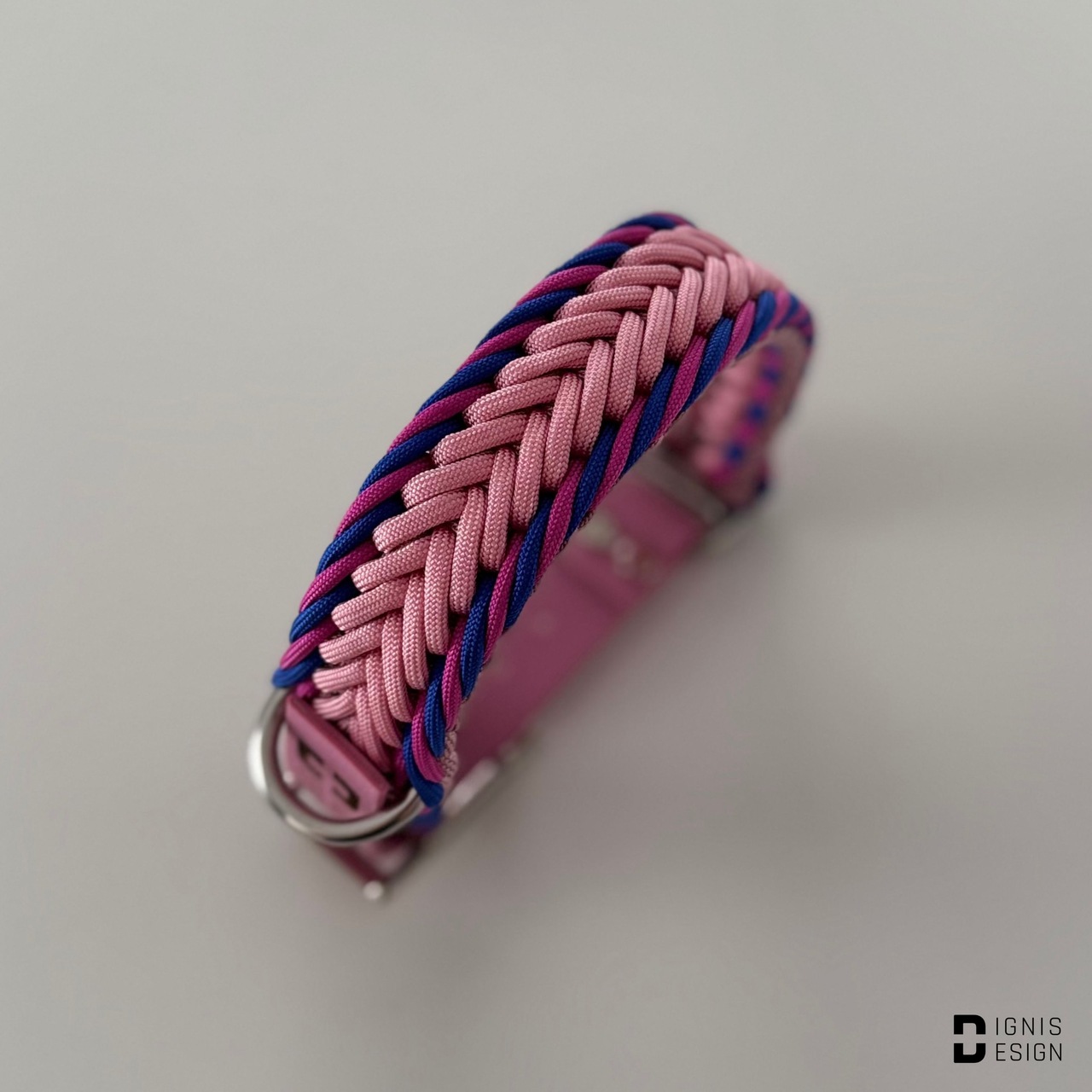 obroża z paracordu - charm; dignis design; paracord; obroża pleciona; akcesoria dla psów