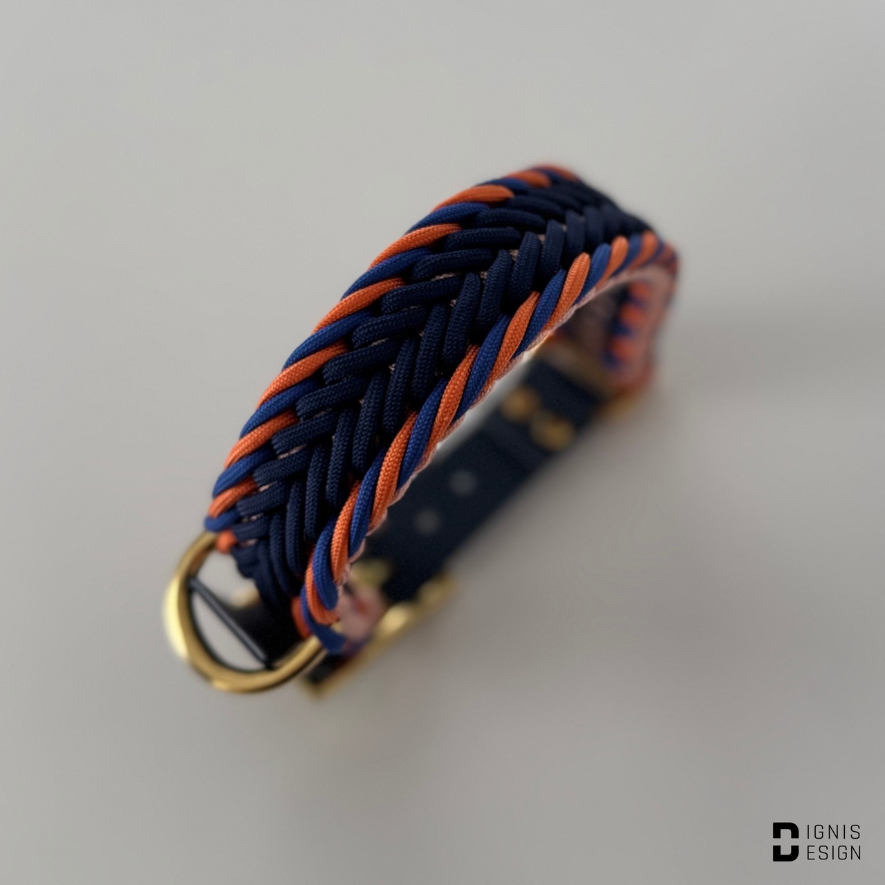 obroża z paracordu - eclipse; dignis design; paracord; obroża pleciona; akcesoria dla psów